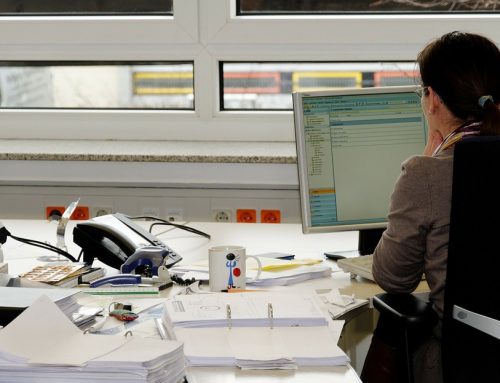 How to Lose Weight If You Have a Desk Job – 9 Simple Tips